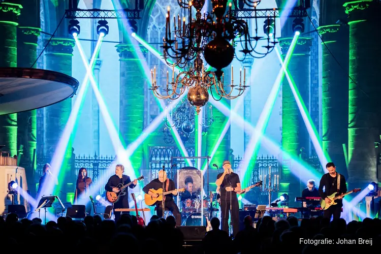 Ode Aan Pink Floyd & Roger Waters in de Nieuwe Kerk Den Haag!